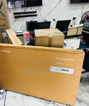 Super Classic Samsung Crystal Uhd Smart Tv(55du8000)55”