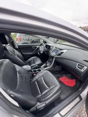 Hyundai Elantra Limited Sedan FWD (1.8L 4cyl 6A) 2016 Silver