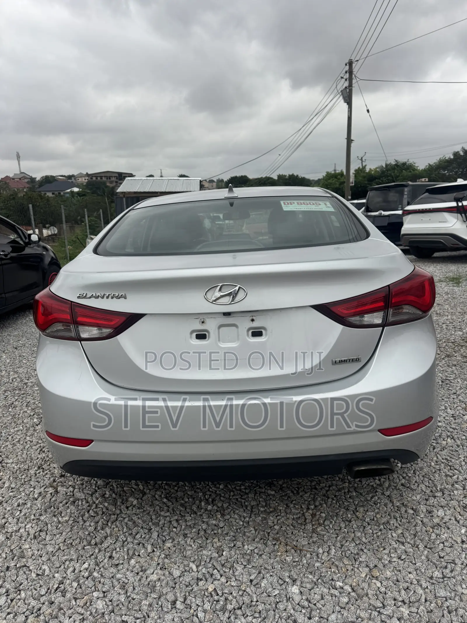 Hyundai Elantra Limited Sedan FWD (1.8L 4cyl 6A) 2016 Silver