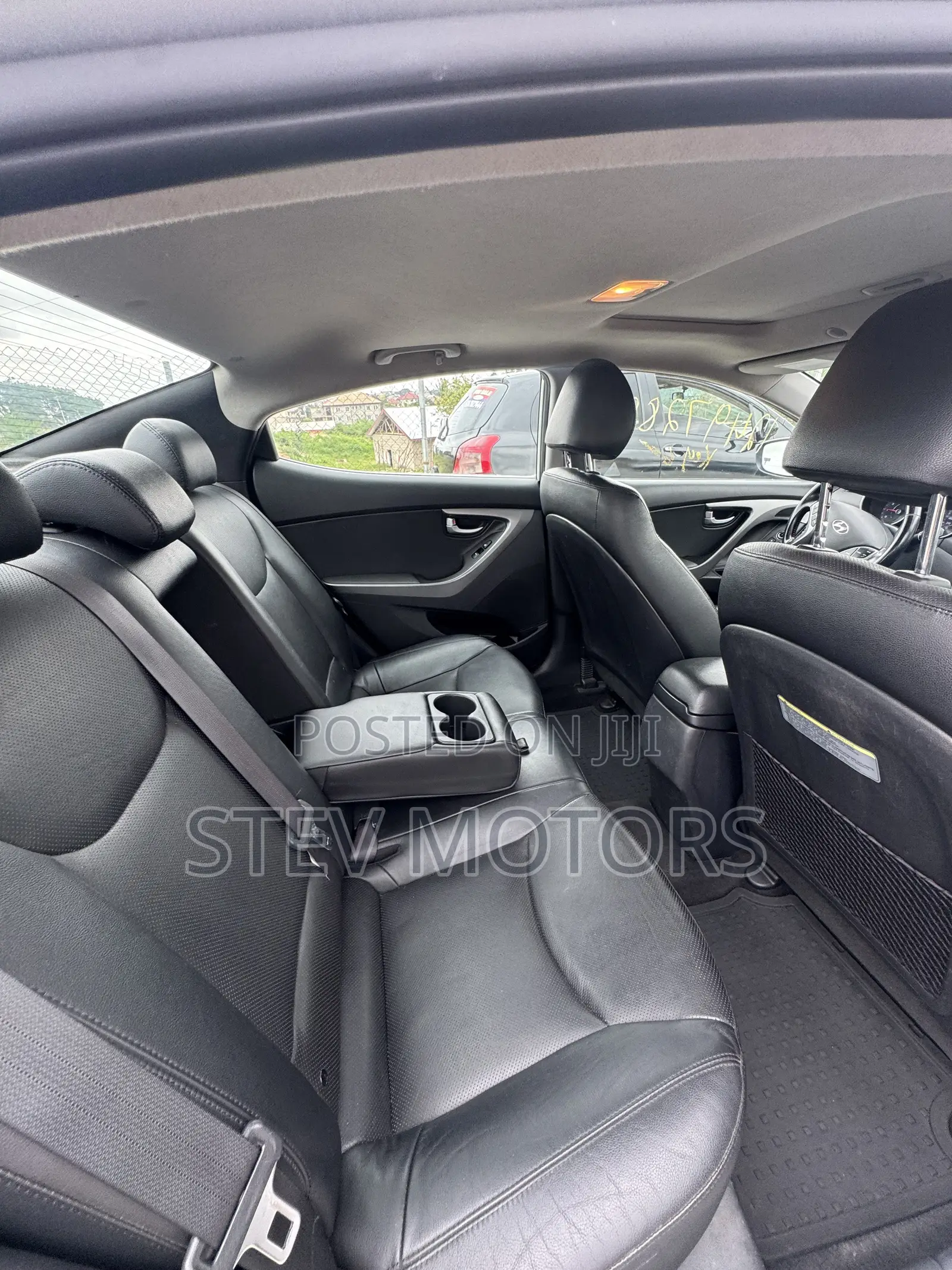 Hyundai Elantra Limited Sedan FWD (1.8L 4cyl 6A) 2016 Silver