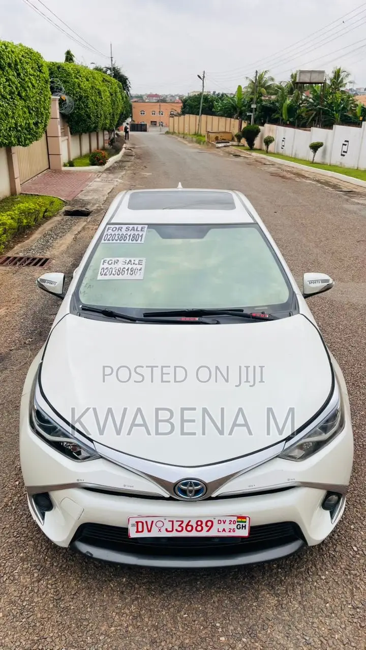 Toyota Corolla 2017 White