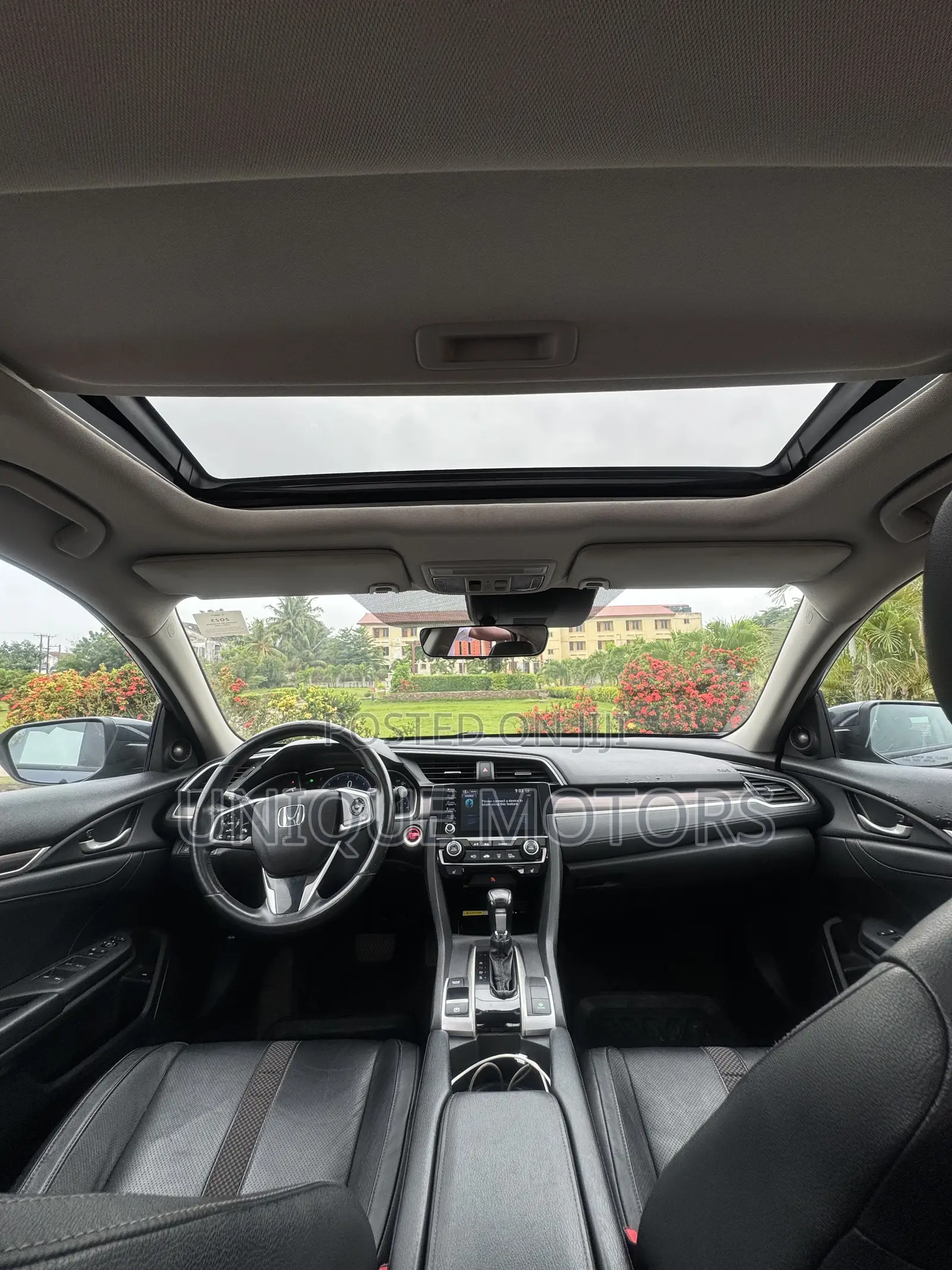 Honda Civic Touring Sedan 2020 Gray