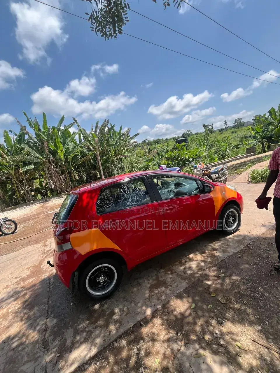 Toyota Vitz 2010 Red
