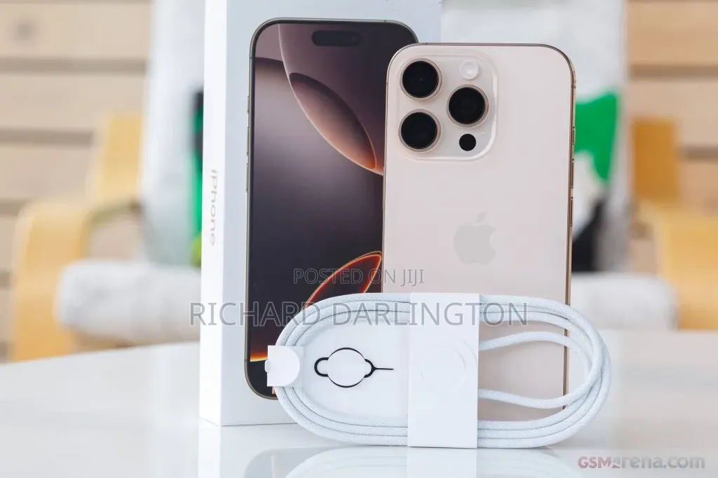 New Apple iPhone 16 Pro Max 256 GB Gold 