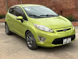 Ford Fiesta SES 2011 Green