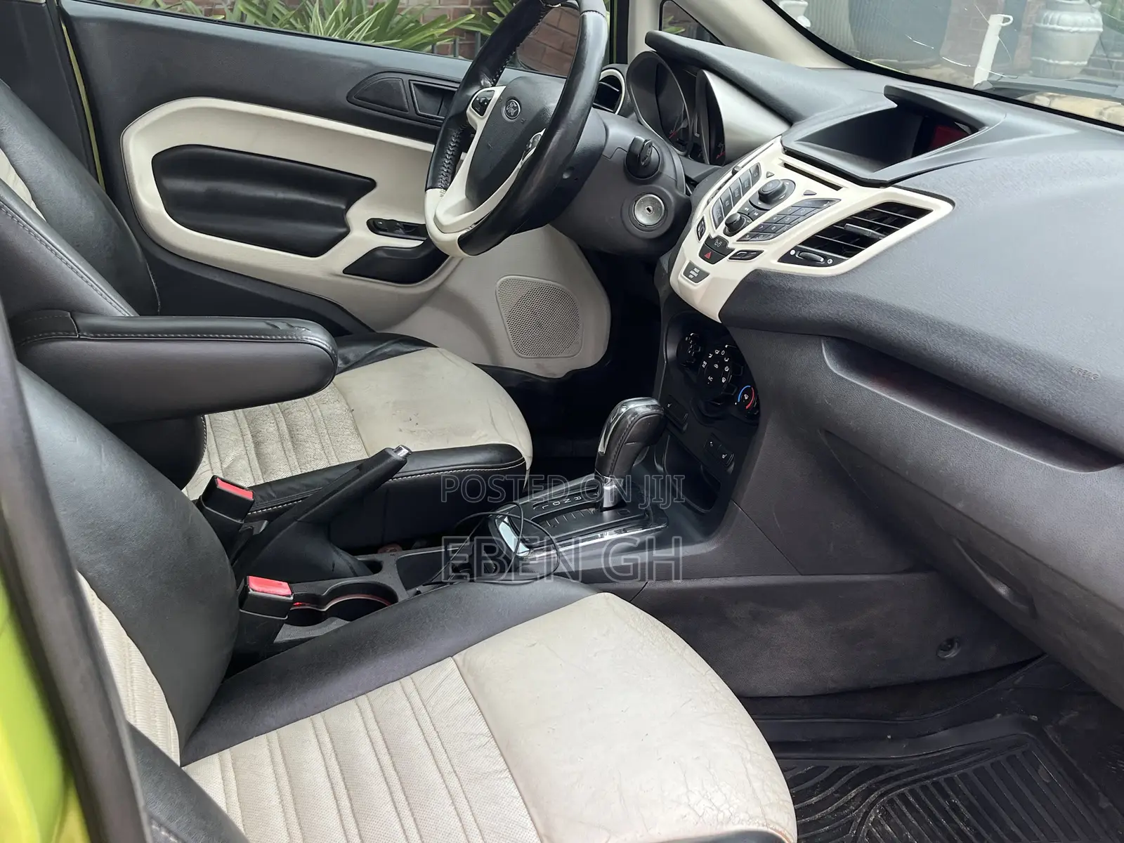 Ford Fiesta SES 2011 Green
