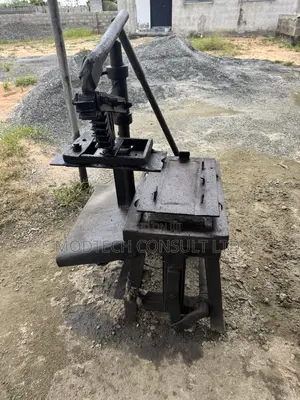 Block Moulding Machine