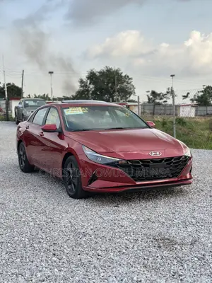 Hyundai Elantra SEL 2021 Red