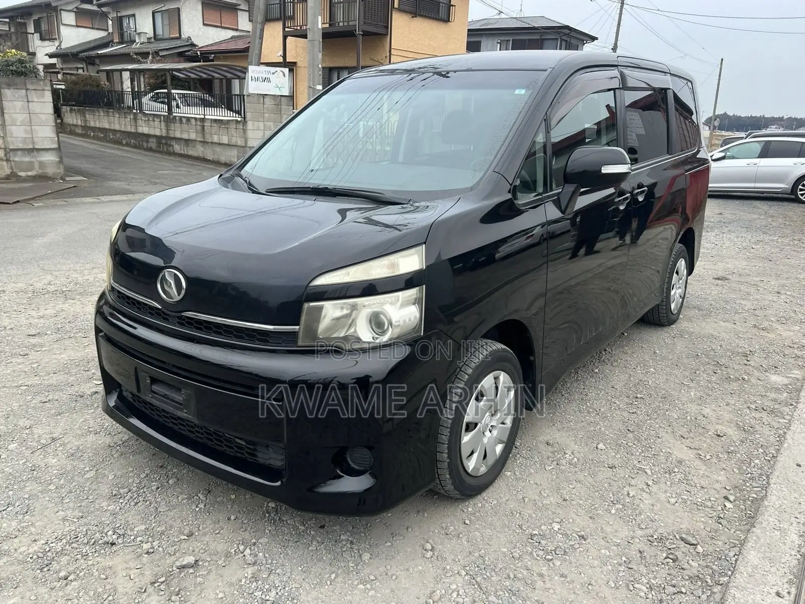 Toyota Voxy X L Edition 2WD 7-Seater 2011 Black