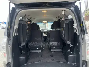 Toyota Voxy X L Edition 2WD 7-Seater 2011 Black