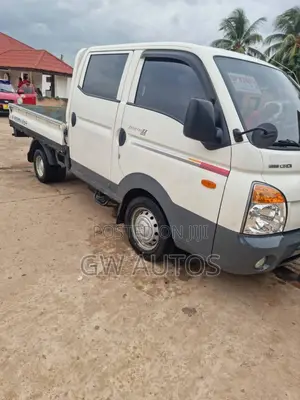 Hyundai Porter II 2011 White