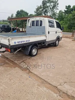 Hyundai Porter II 2011 White