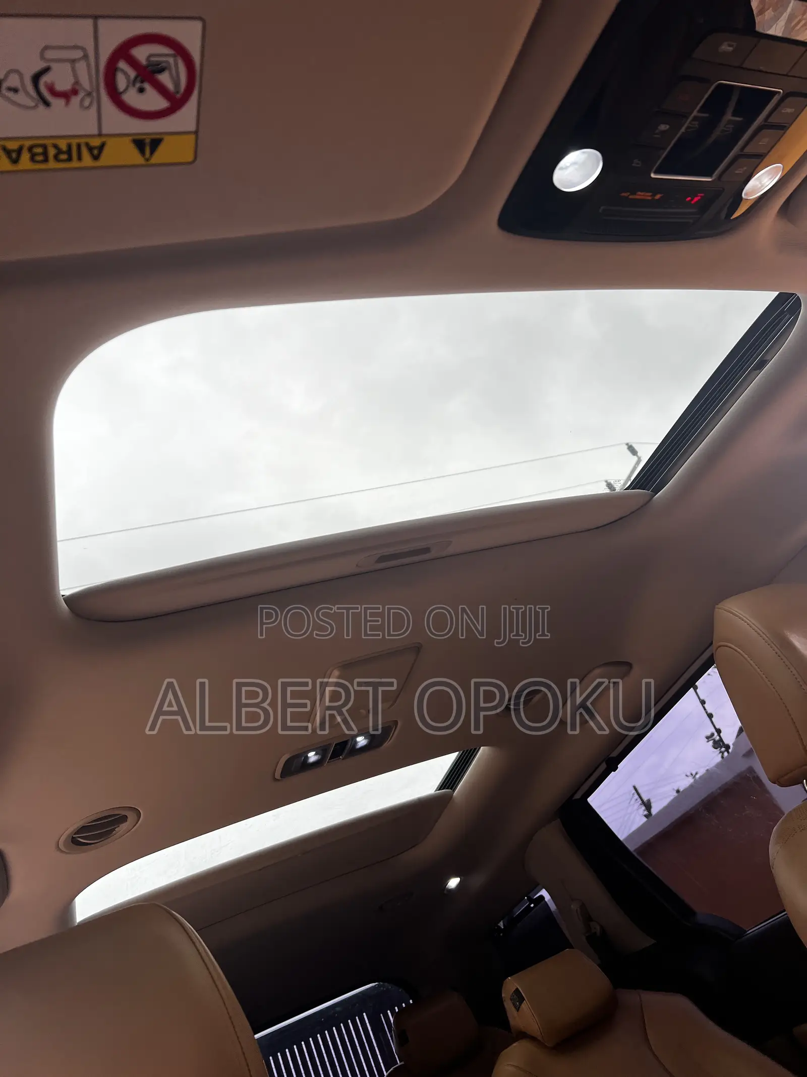 Kia Carnival 2021 White