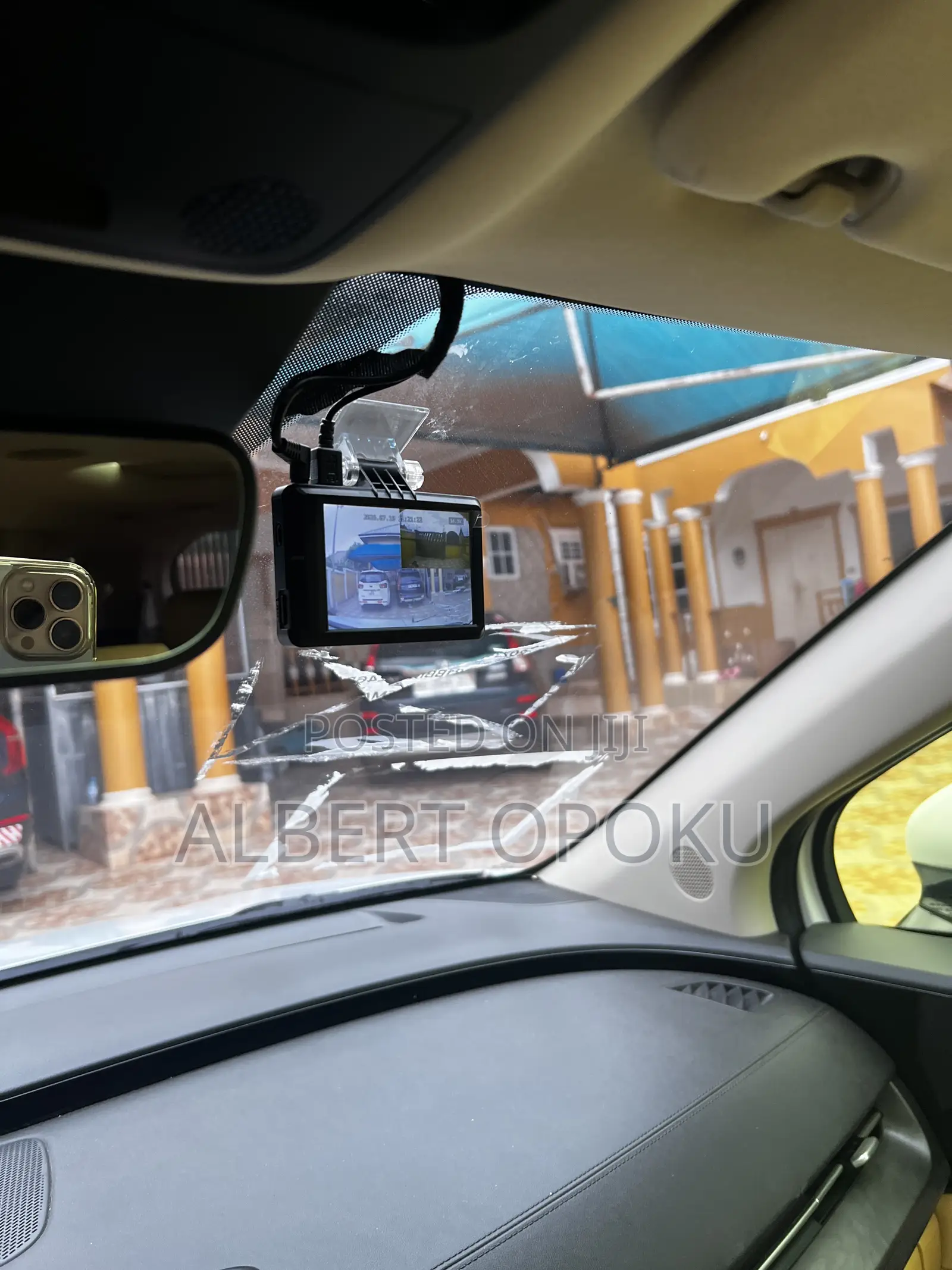 Kia Carnival 2021 White