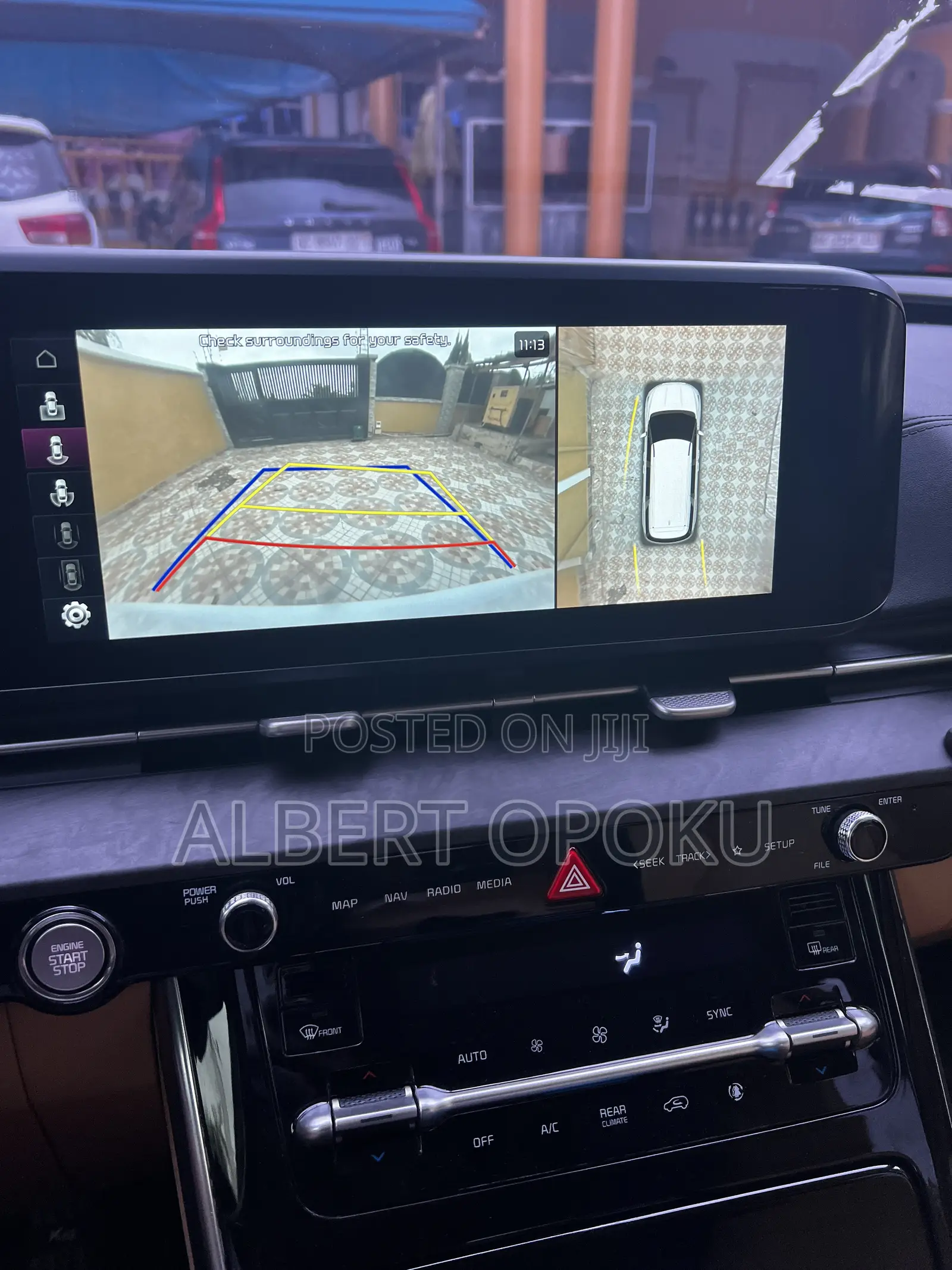 Kia Carnival 2021 White