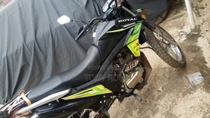 New Royal Motorcycle 2005 Black