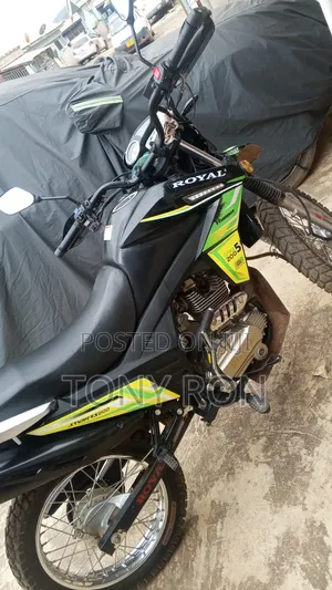 New Royal Motorcycle 2005 Black