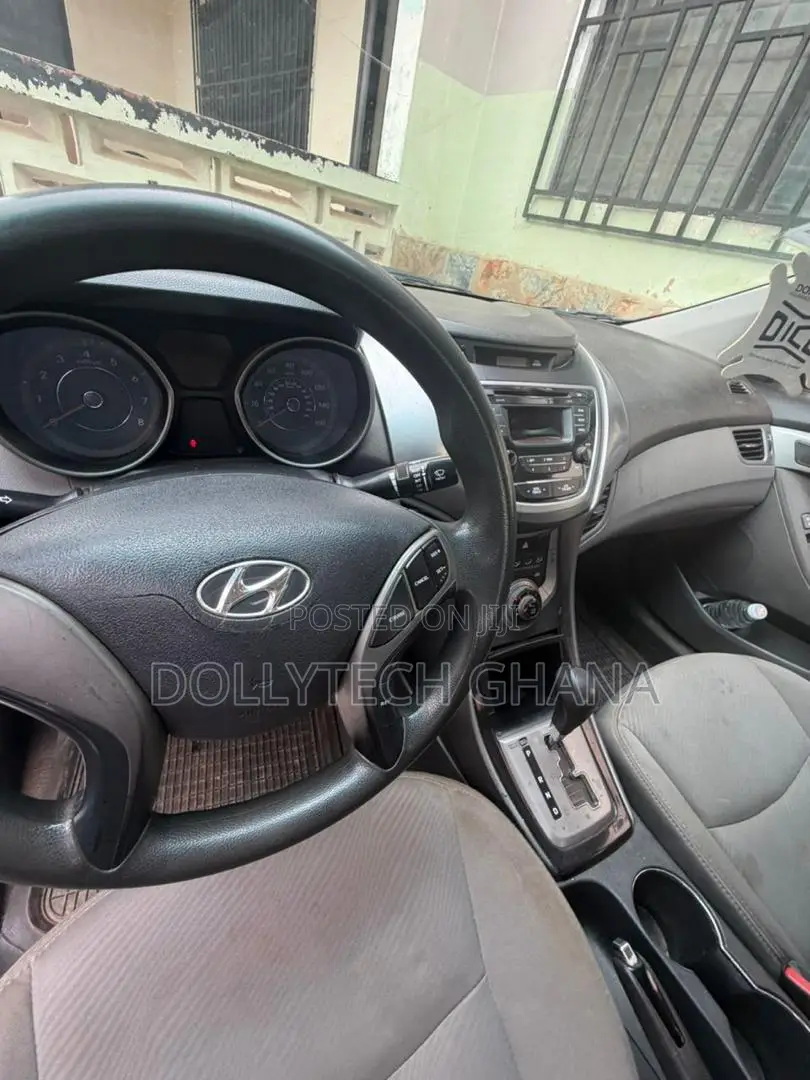 Hyundai Elantra GLS Sedan FWD (1.8L 4cyl 6A) 2013 Gray