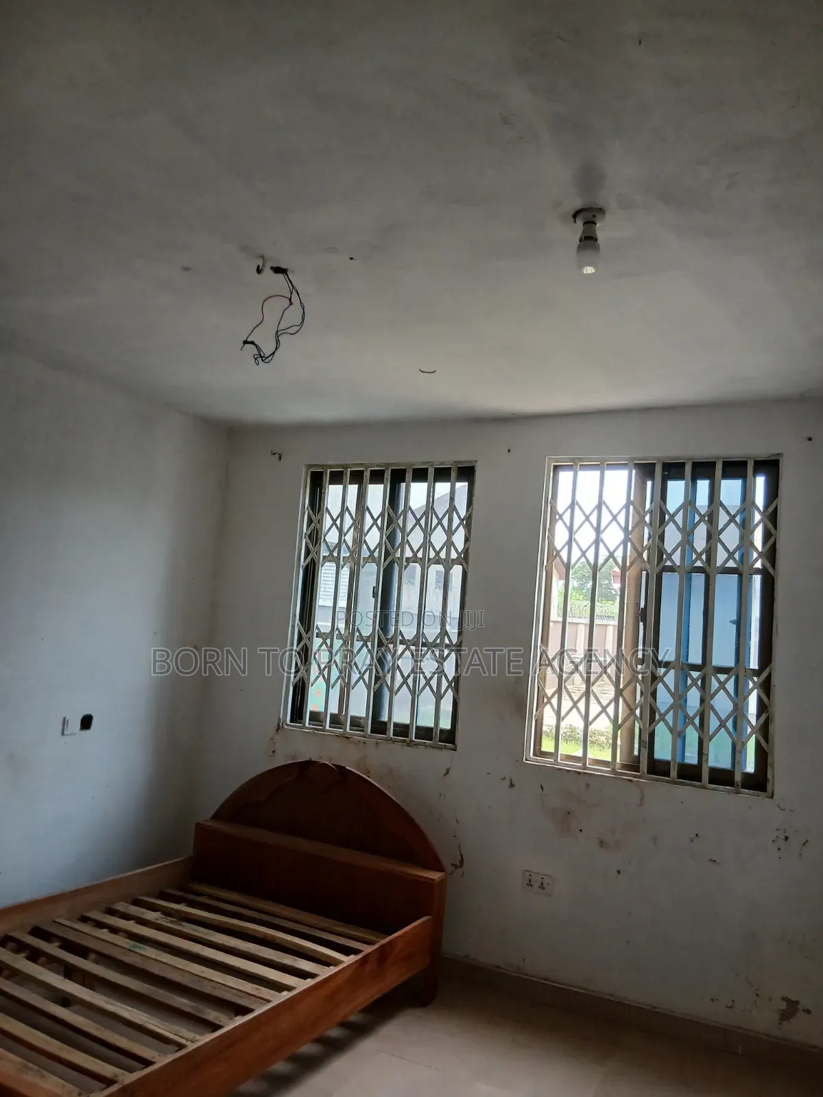 2bdrm Apartment in Born To Pray Estate, Kumasi Metropolitan for rent