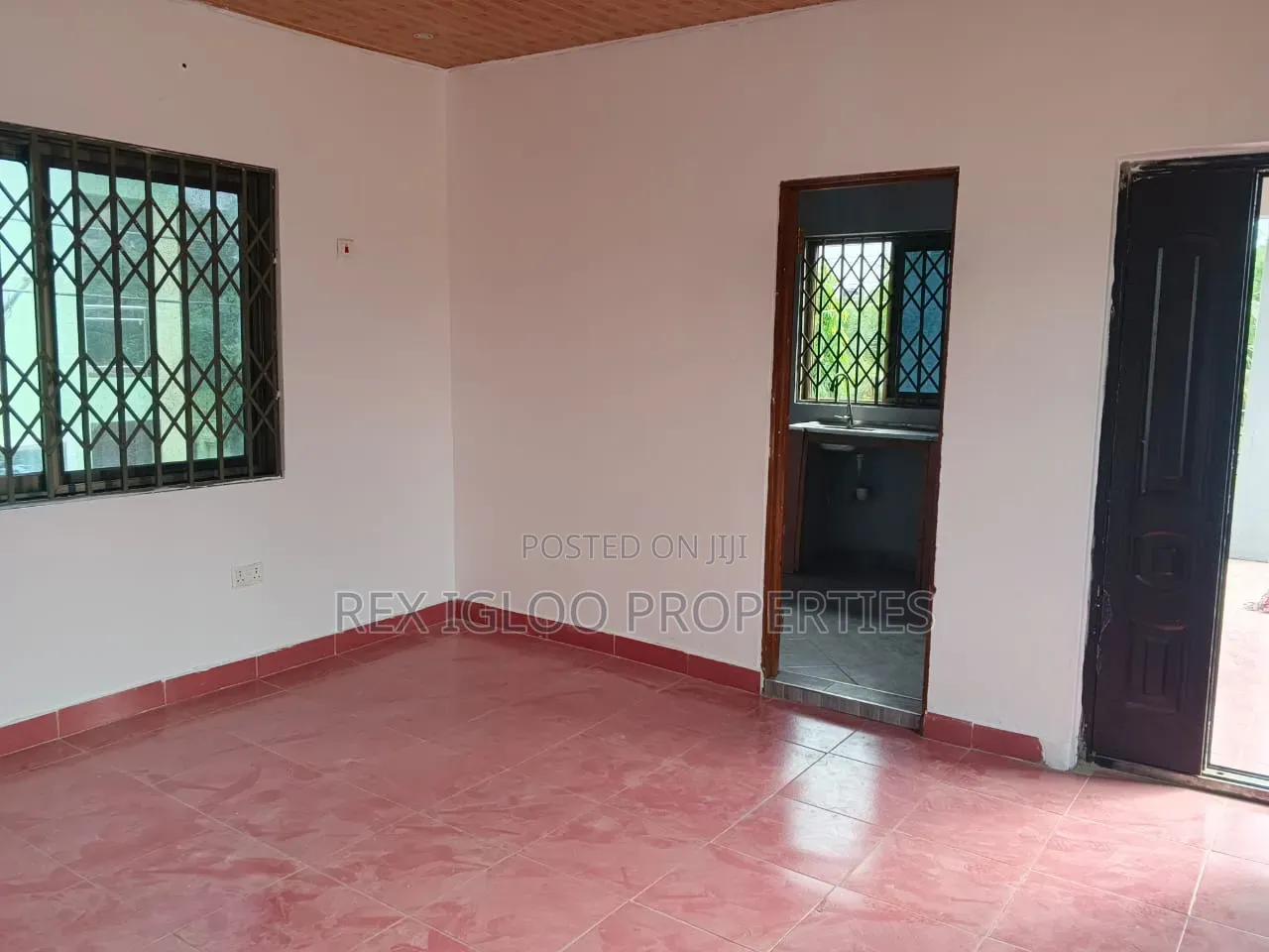 2bdrm Apartment in Nungua Barrier, Accra Metropolitan for rent