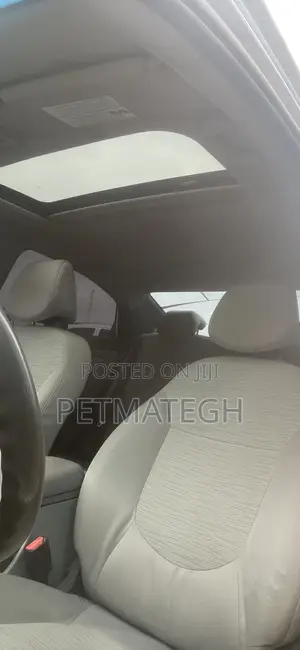 Hyundai Accent SE Sedan 2017 White