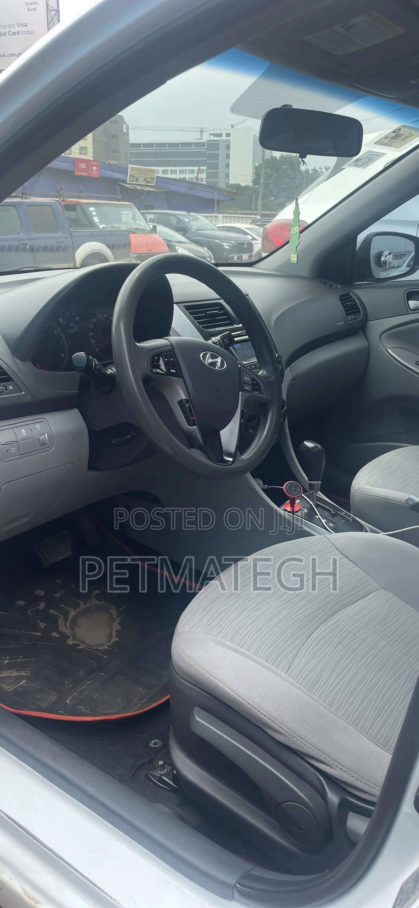 Hyundai Accent SE Sedan 2017 White