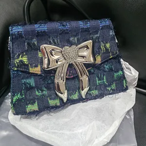 Short Hand Bag