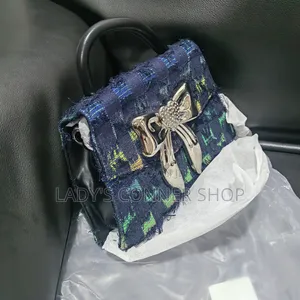 Short Hand Bag