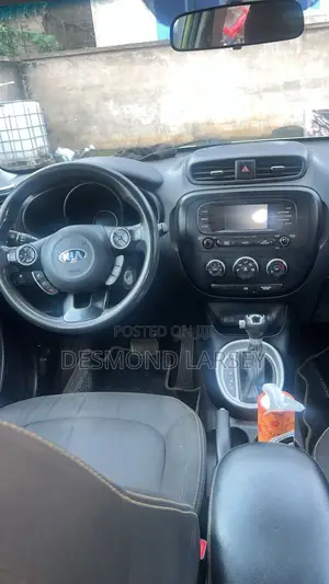 Kia Soul Hatchback 2016 Green