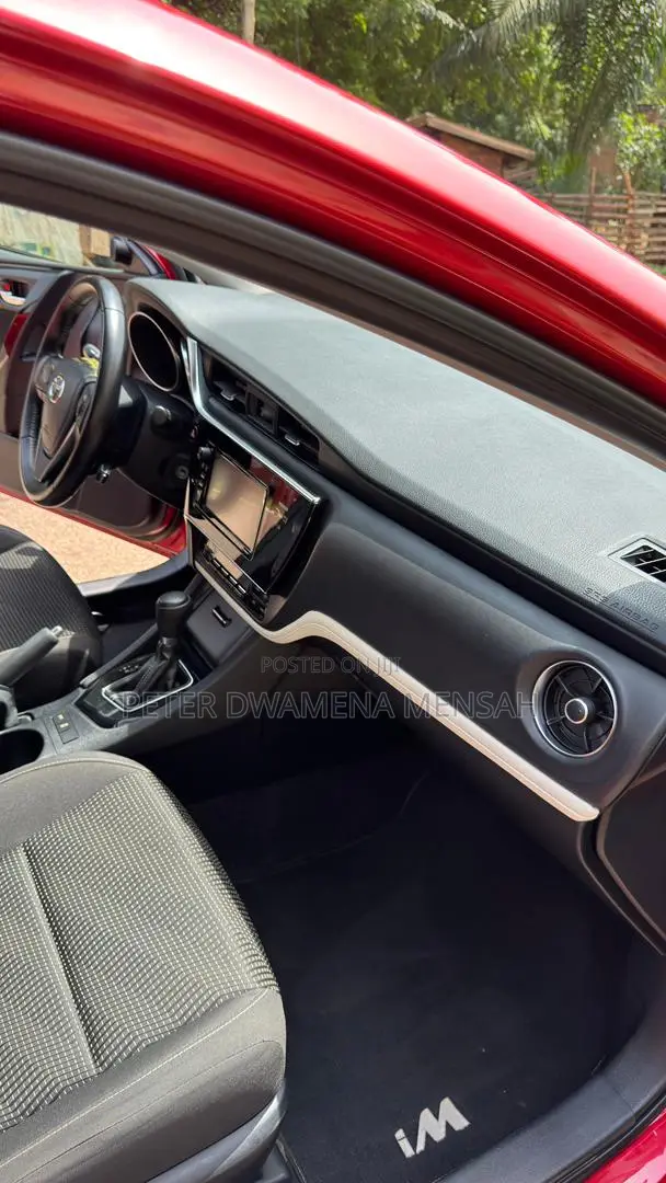 Scion iM Base 2016 Red