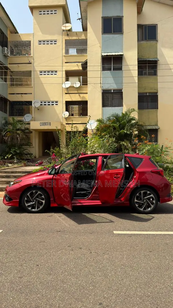 Scion iM Base 2016 Red