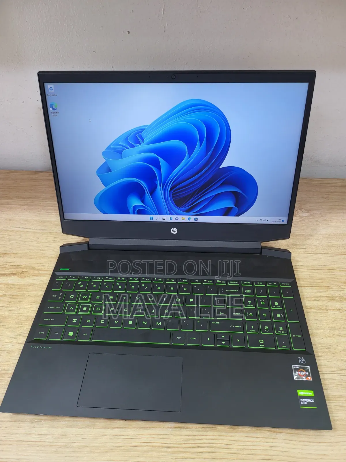 Laptop HP Pavilion Gaming Laptop 15-dk2xxx 16GB AMD Ryzen 7 SSD 1T