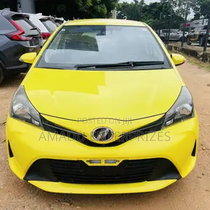 Toyota Vitz 1.3 AWD 5dr 2015 Yellow