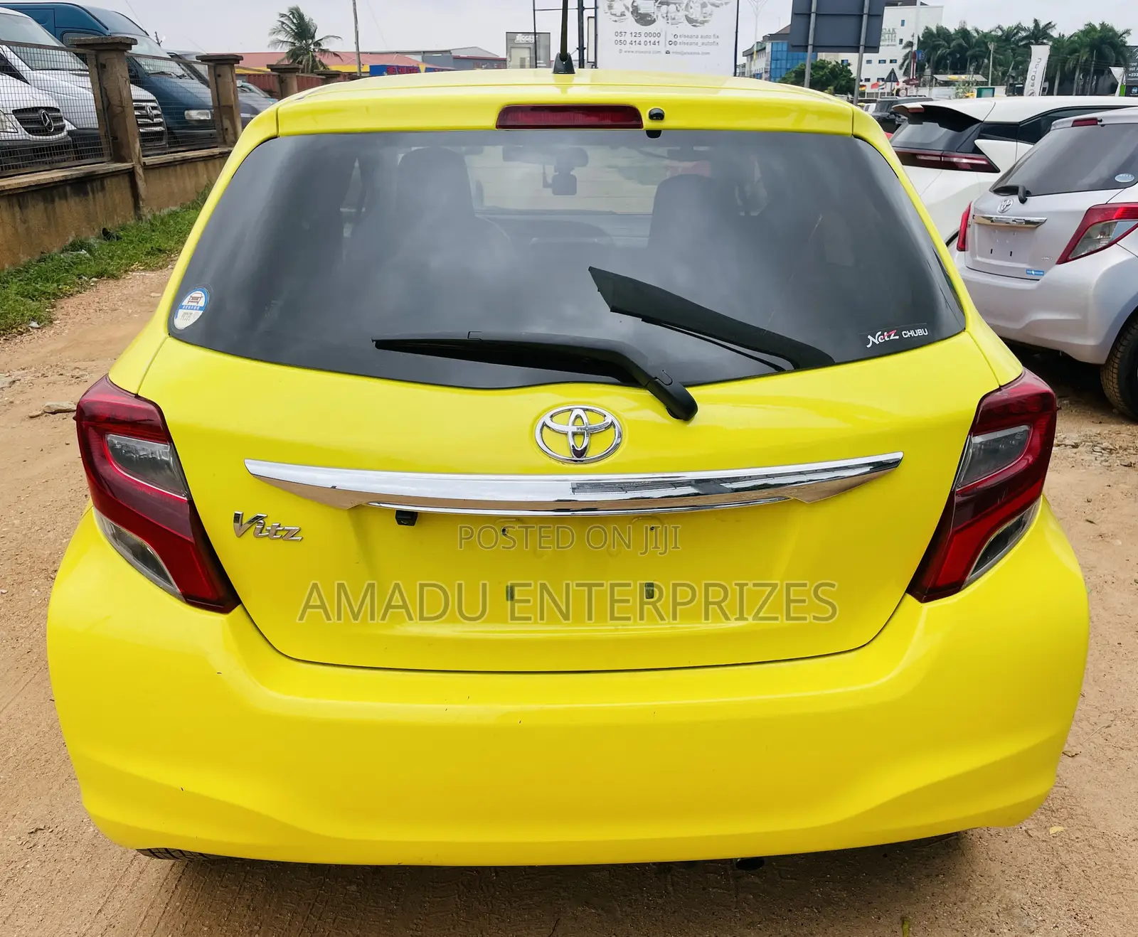 Toyota Vitz 1.3 AWD 5dr 2015 Yellow