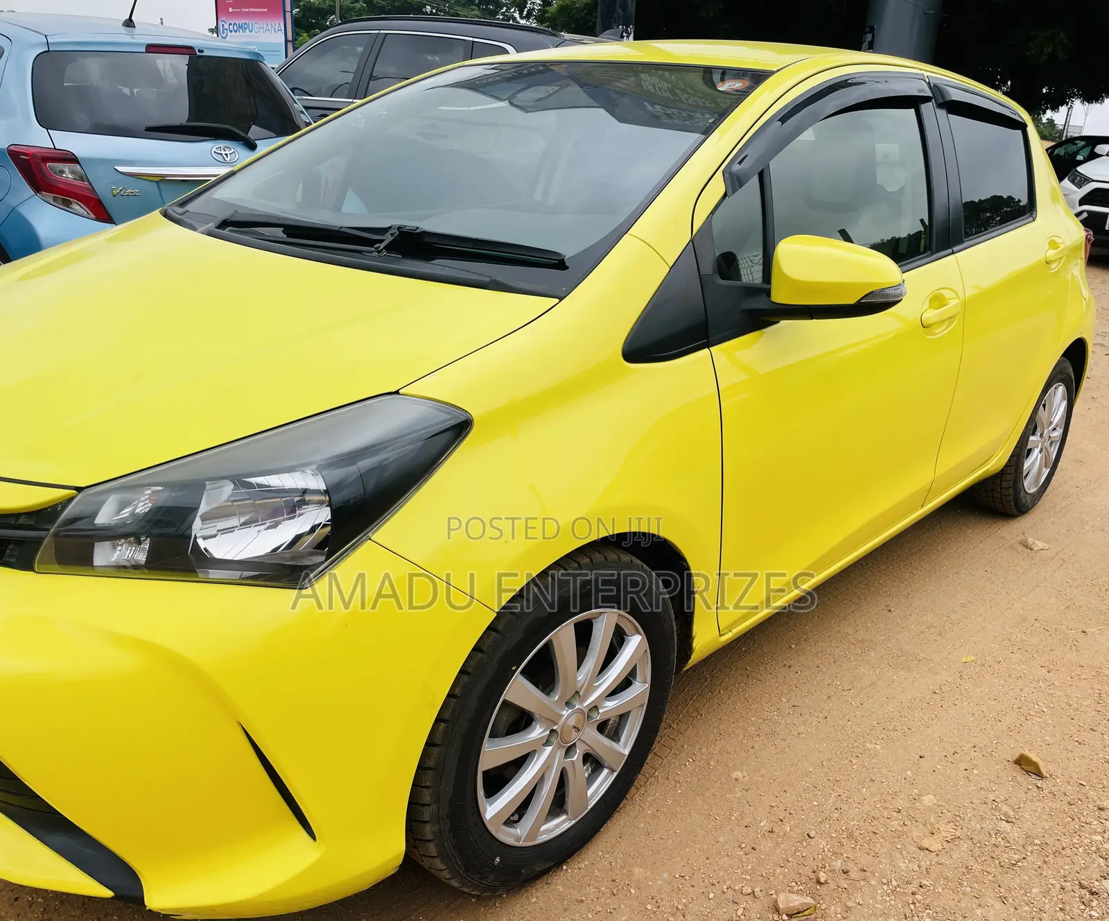 Toyota Vitz 1.3 AWD 5dr 2015 Yellow