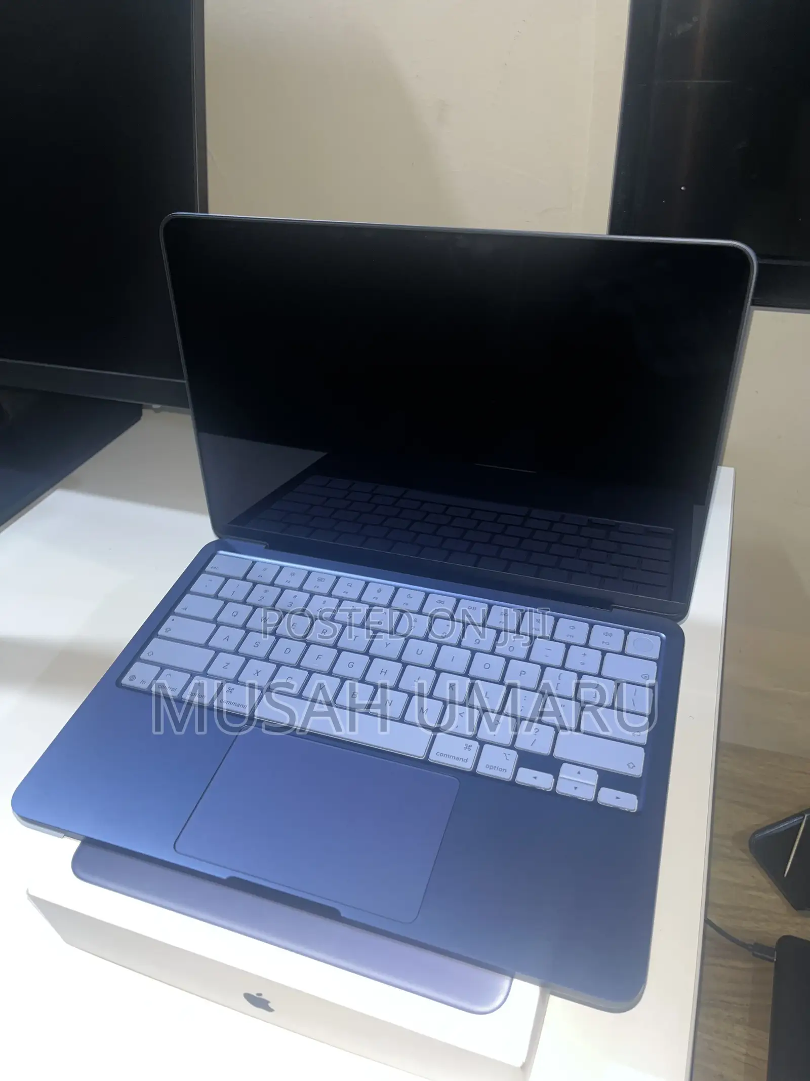 Laptop Apple MacBook Neo 2026 8GB SSD 512GB