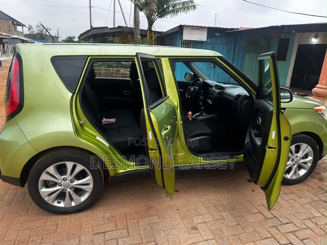 Kia Soul Hatchback 2016 Green