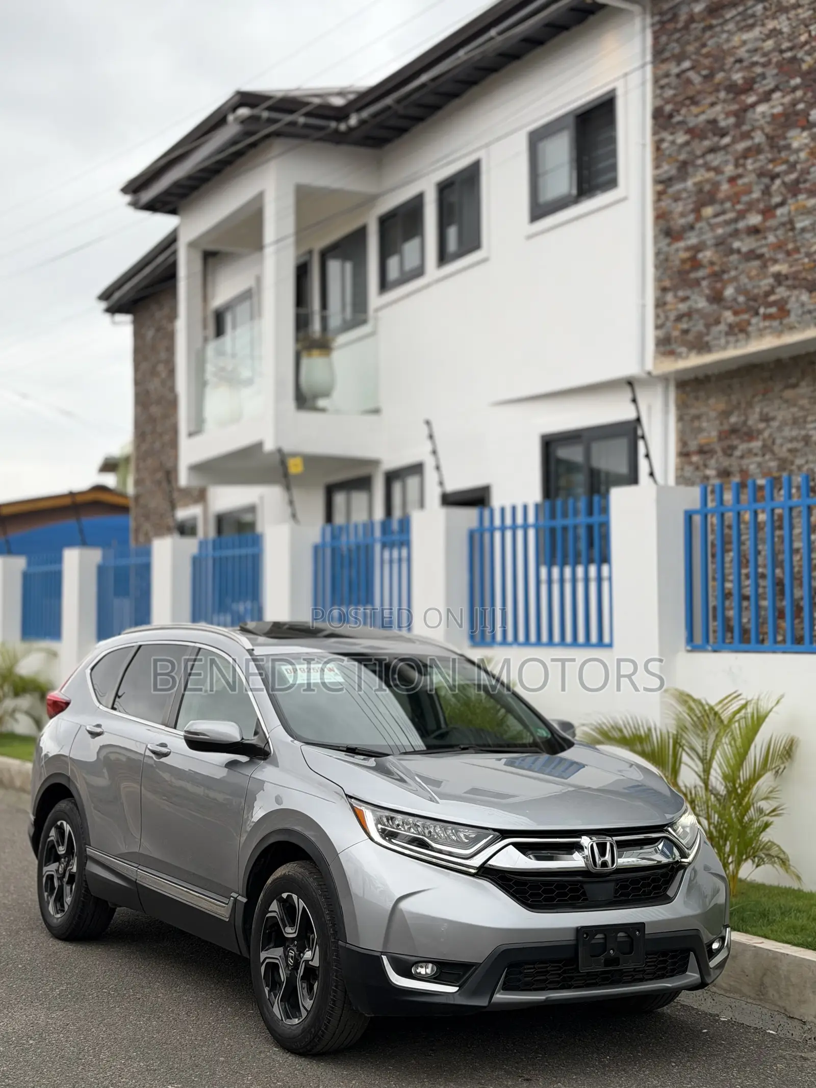Honda CR-V Touring AWD 2019 Silver