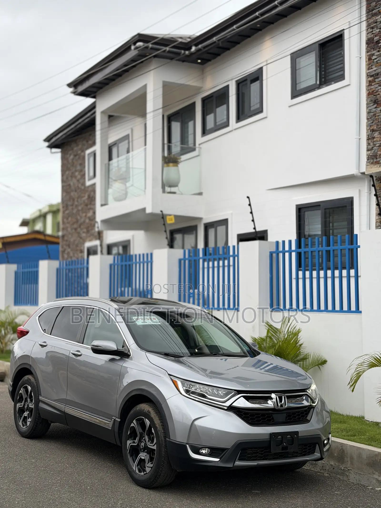Honda CR-V Touring AWD 2019 Silver