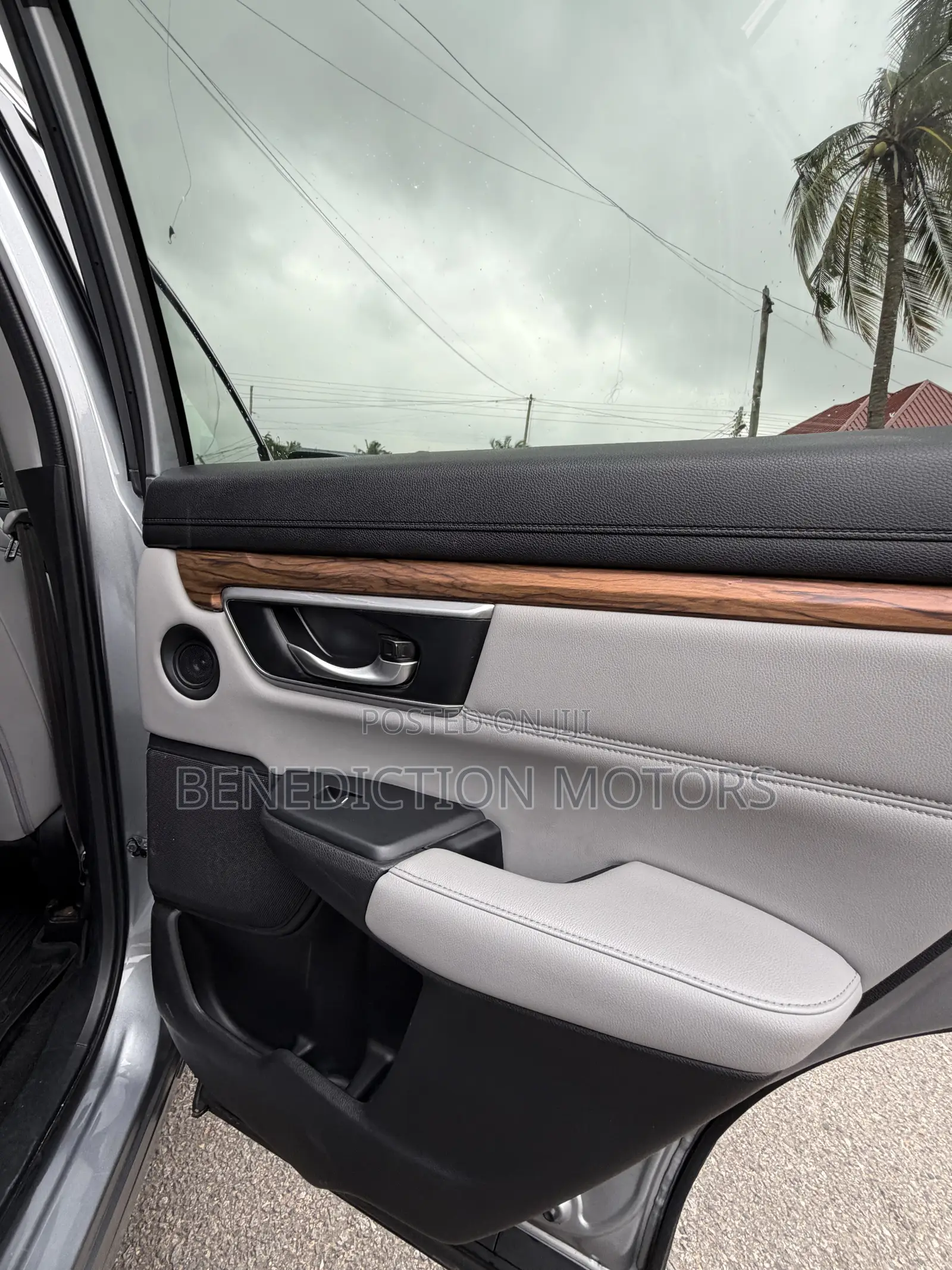 Honda CR-V Touring AWD 2019 Silver