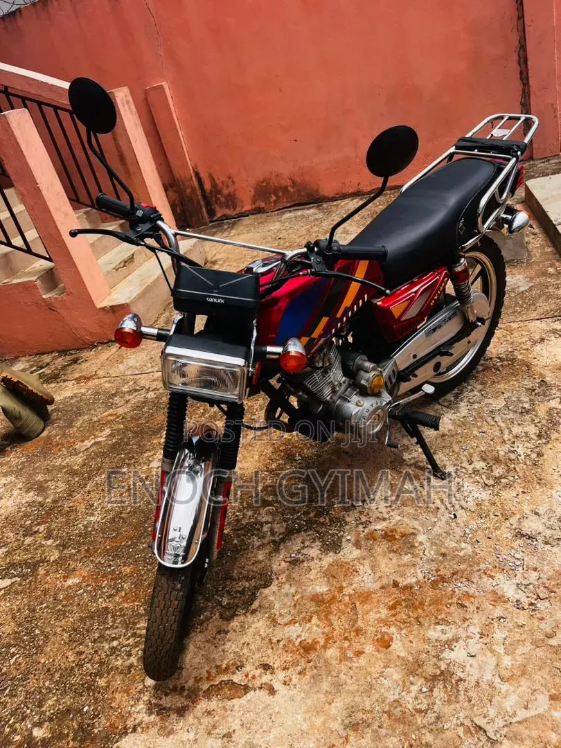 Royal RY125 2026 Red