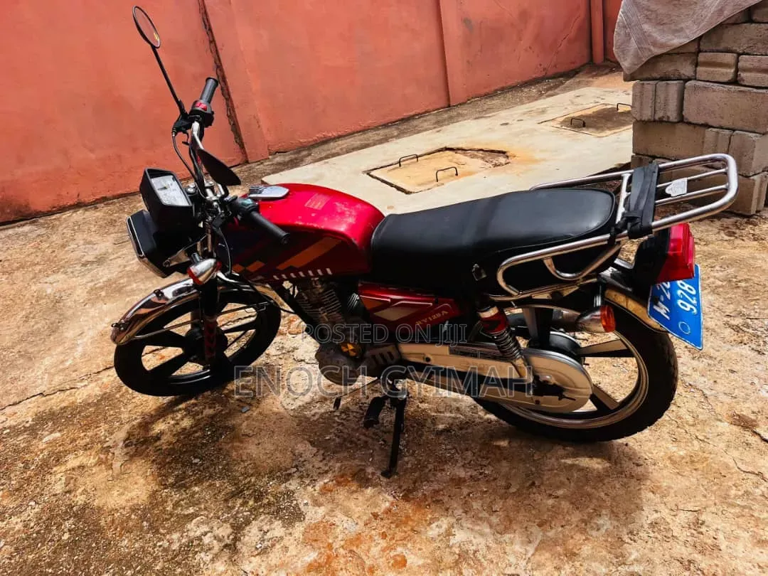 Royal RY125 2026 Red