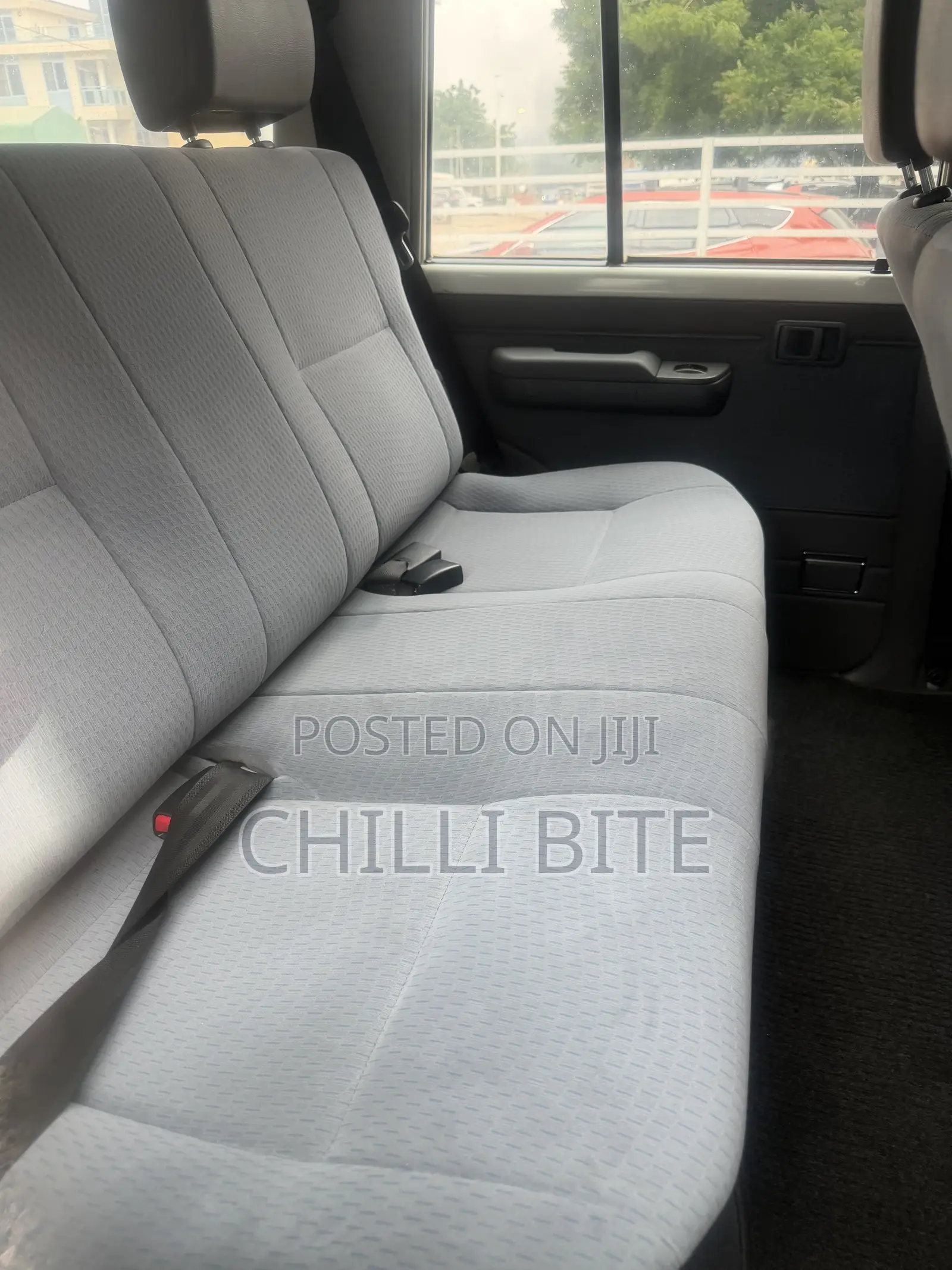 Toyota Land Cruiser 4x4 2007 White