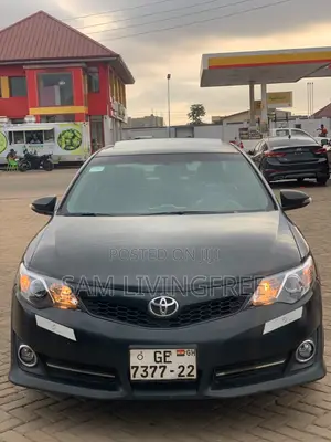 Toyota Camry SE 4dr Sedan (2.5L 4cyl 6A) 2013 Black