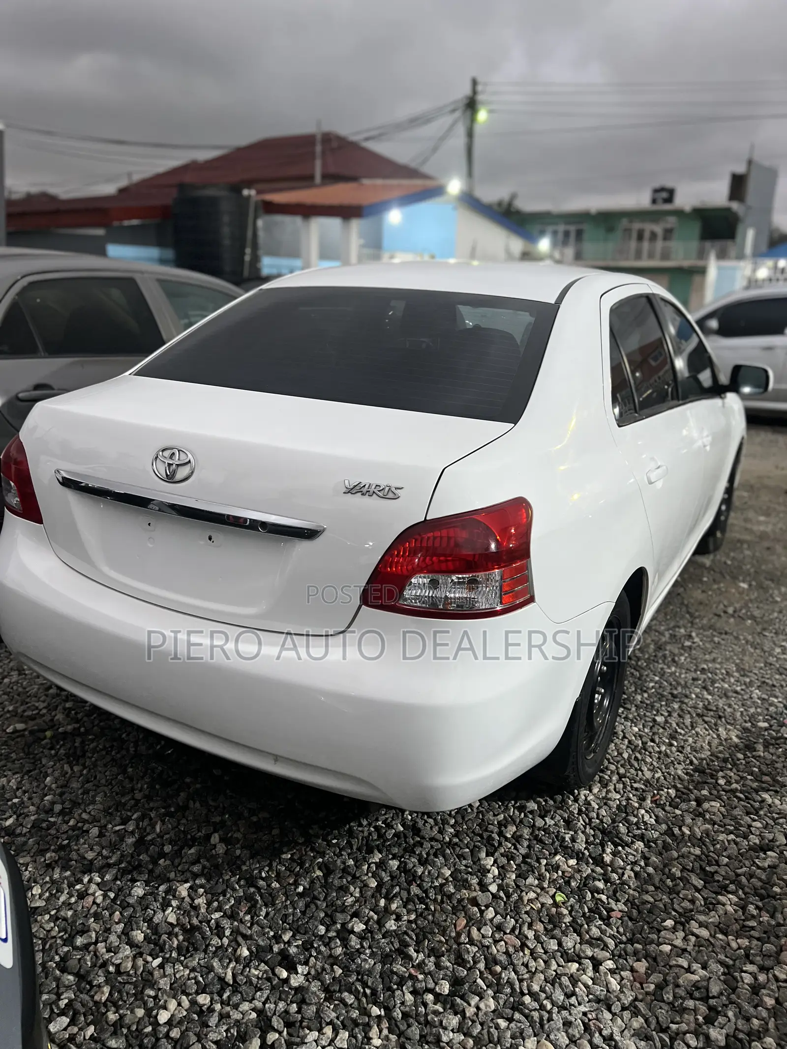 Toyota Yaris 2012 White