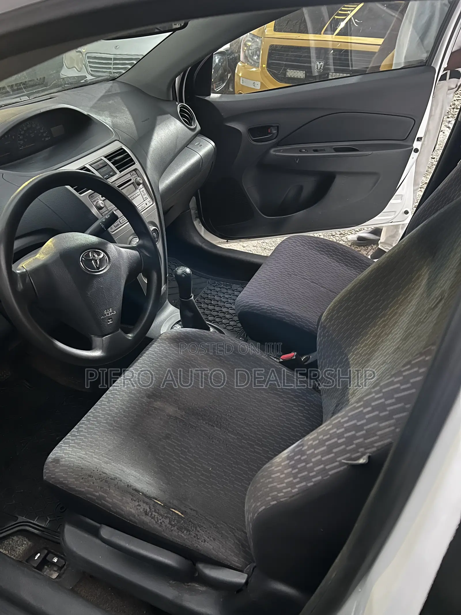 Toyota Yaris 2012 White