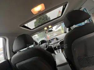 Hyundai Elantra Sport Sedan FWD (1.6L 4cyl 6M) 2017 Silver