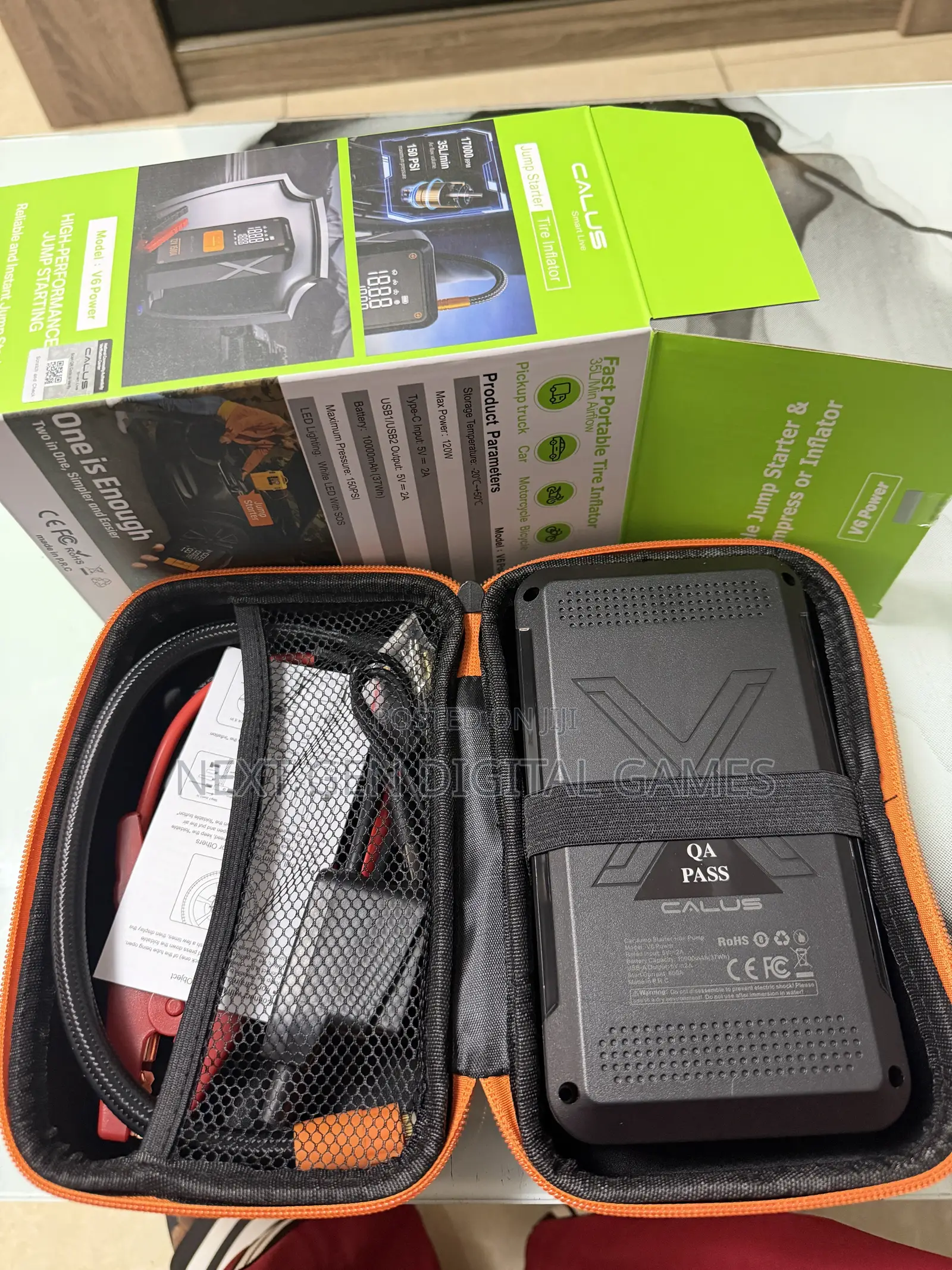 Car Battery Jumpstarter With Tyre Inflator and Power Bank