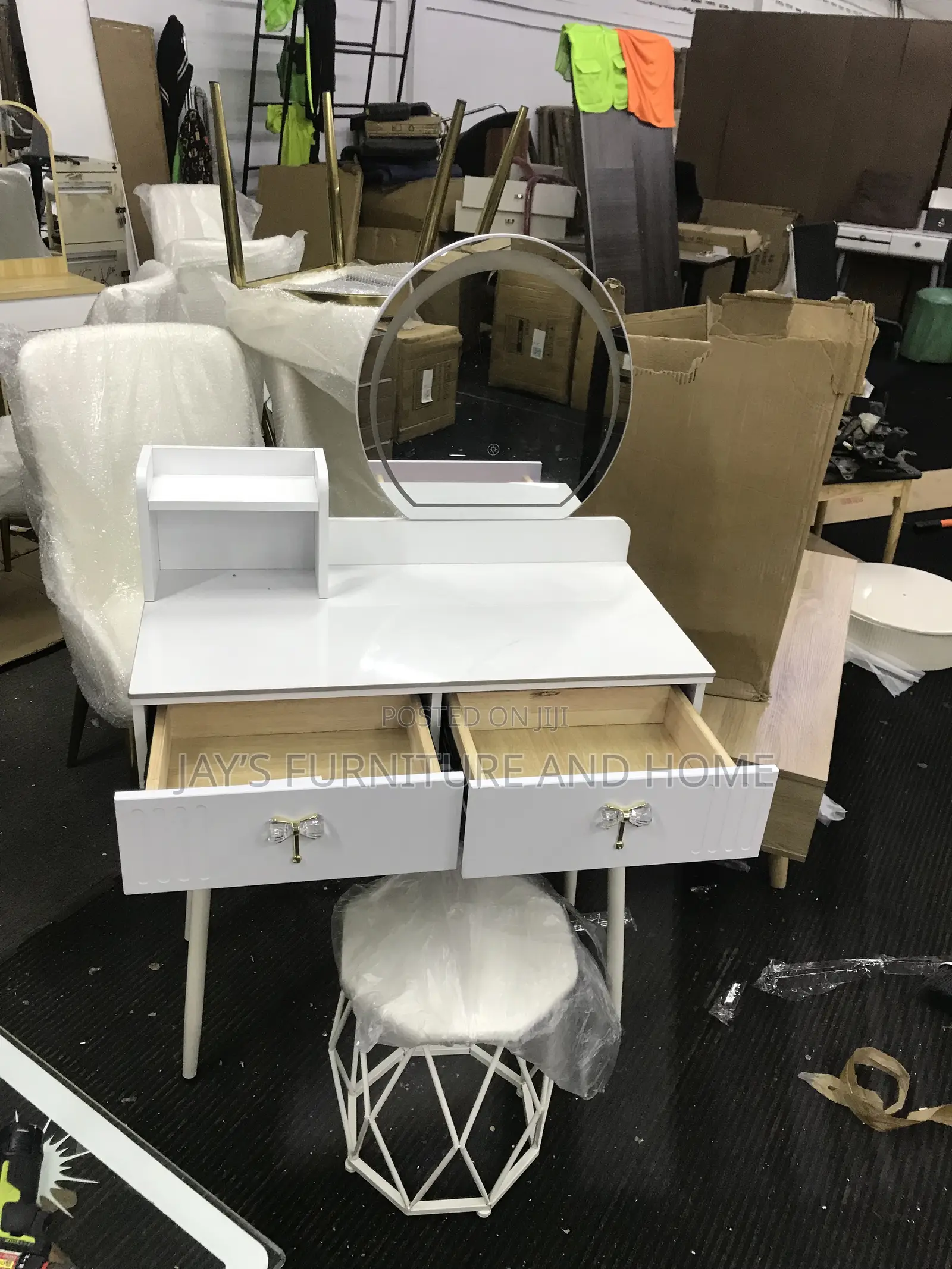Led Mirror Dresser(Dressing Mirror)