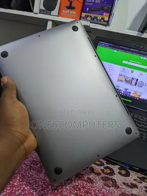 Laptop Apple MacBook Air 2018 8GB Intel Core i5 SSD 256GB